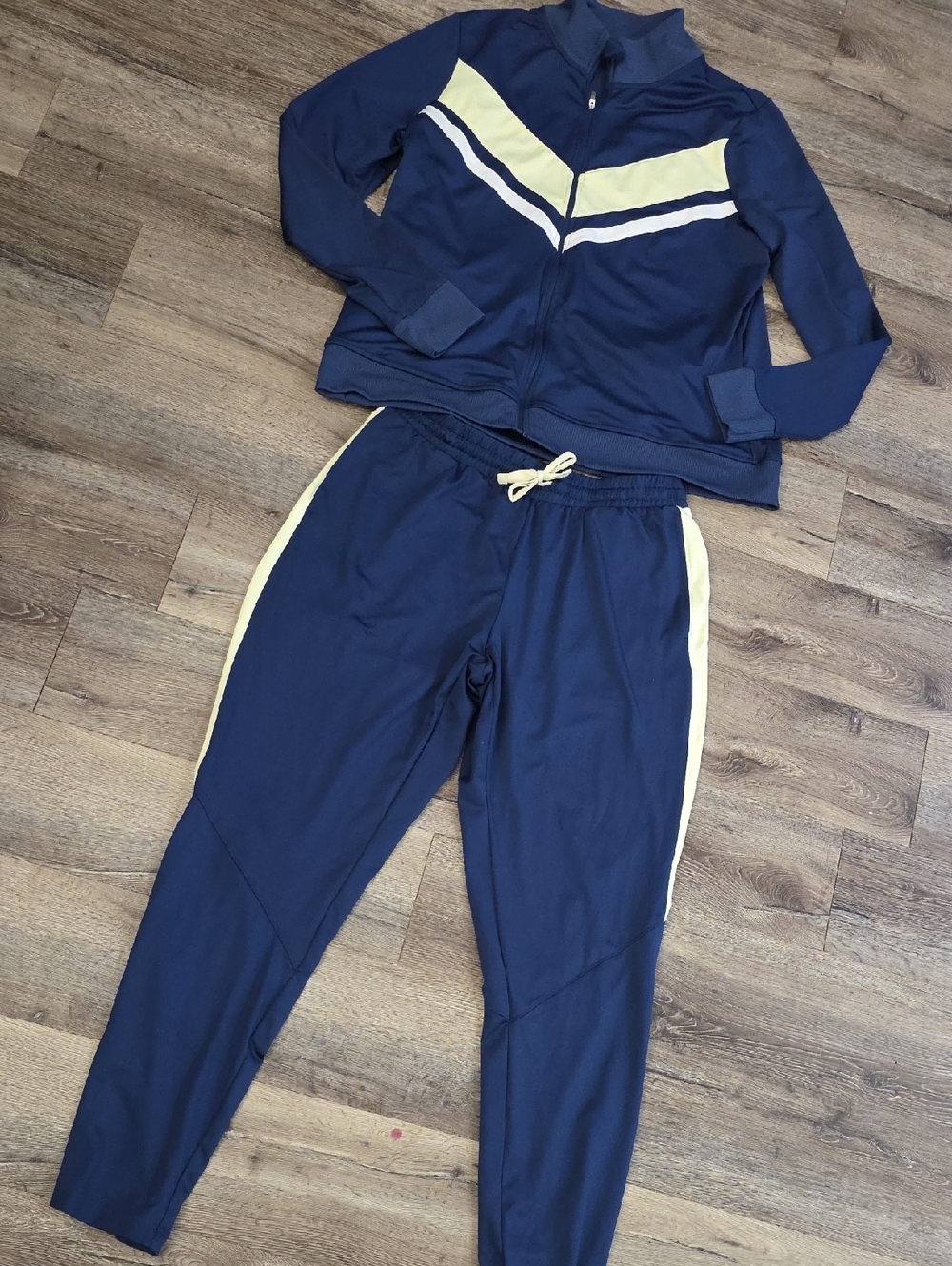 Zelos Woman Jogger Pants And Jacket